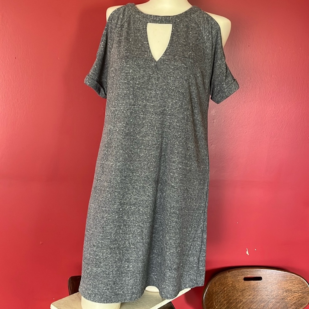 BNWOT Dee Elly gray short sleeve cold shoulder dress